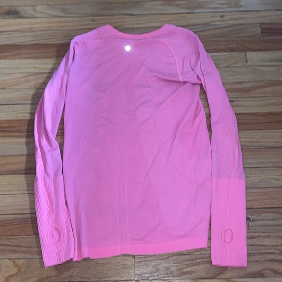 lululemon long sleeve top - Picture 3 of 4